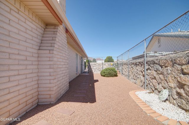 10468 APHONIA Drive, El Paso, TX 79924