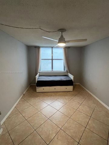 6707 NW 169th St A101, Hialeah, FL 33015