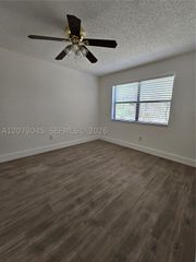 6580 W 27th Ct 58-24, Hialeah, FL 33016