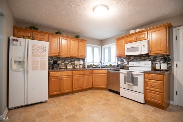 8160 E New York Street, Indianapolis, IN 46219