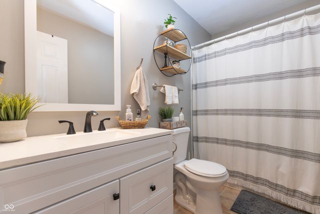 8160 E New York Street, Indianapolis, IN 46219