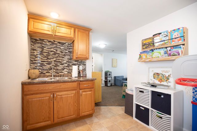 8160 E New York Street, Indianapolis, IN 46219