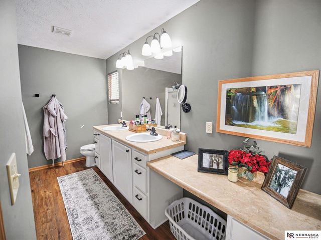 5824 Billings Court, Lincoln, NE 68516