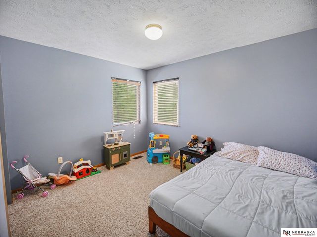 5824 Billings Court, Lincoln, NE 68516