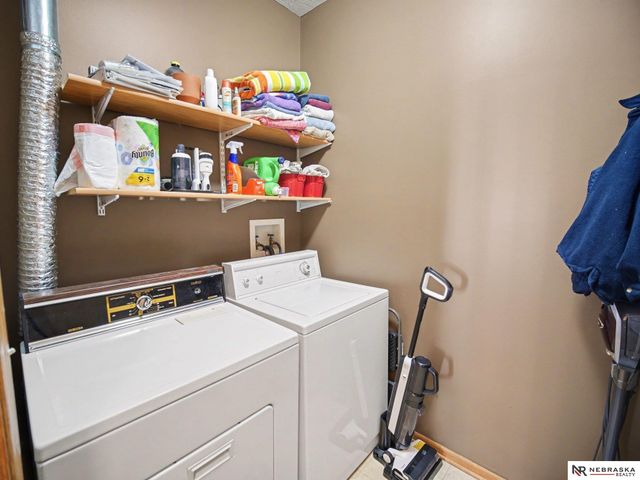 5824 Billings Court, Lincoln, NE 68516