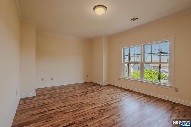 29-31 Freeman Street D-2, Newark, NJ 07105