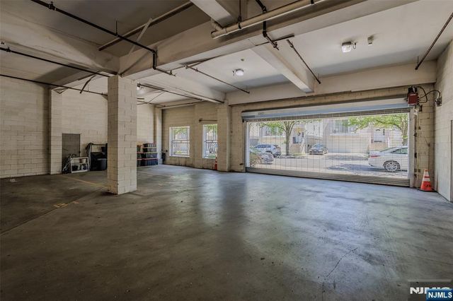 29-31 Freeman Street D-2, Newark, NJ 07105