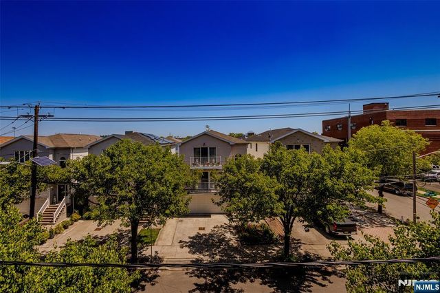 29-31 Freeman Street D-2, Newark, NJ 07105