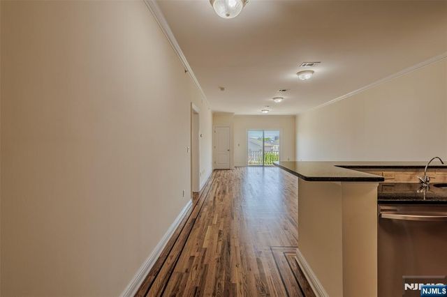 29-31 Freeman Street D-2, Newark, NJ 07105