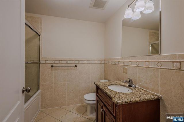 29-31 Freeman Street D-2, Newark, NJ 07105