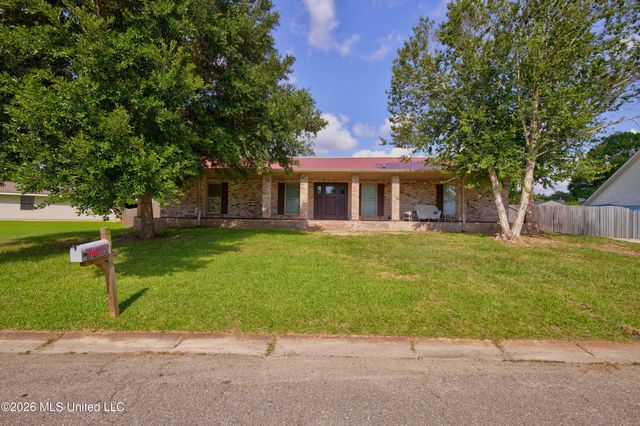 210 Idlewood Drive, Waveland, MS 39576