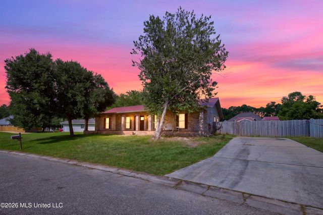 210 Idlewood Drive, Waveland, MS 39576
