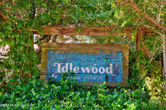 210 Idlewood Drive, Waveland, MS 39576