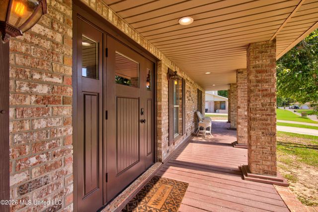 210 Idlewood Drive, Waveland, MS 39576