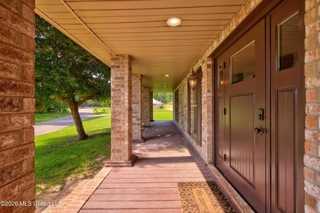 210 Idlewood Drive, Waveland, MS 39576