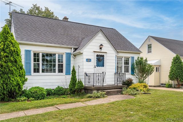 76 Canterbury Lane, Tonawanda, NY 14217