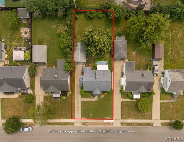 76 Canterbury Lane, Tonawanda, NY 14217