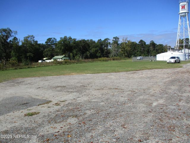 37461 W FIRST Street, Hilliard, FL 32046