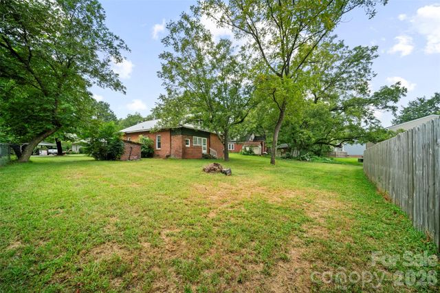 116 Whitesides Street, Cherryville, NC 28021