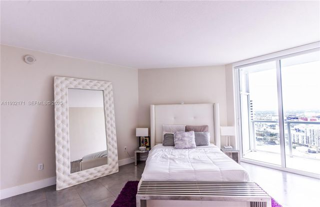 1900 N Bayshore Dr 3514, Miami, FL 33132