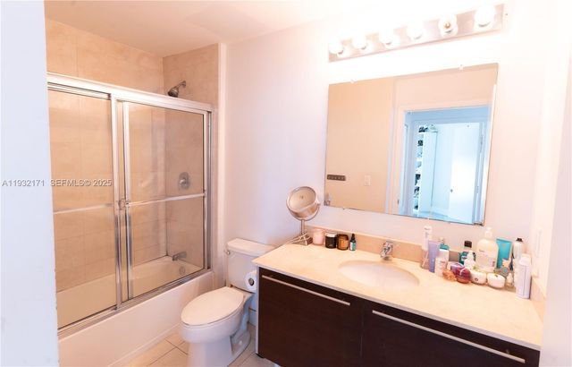 1900 N Bayshore Dr 3514, Miami, FL 33132