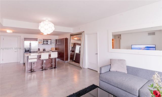 1900 N Bayshore Dr 3514, Miami, FL 33132