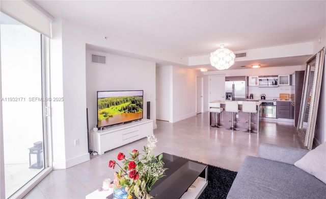 1900 N Bayshore Dr 3514, Miami, FL 33132