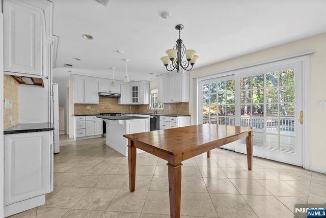 23 Pike Street, Alpine, NJ 07620