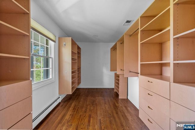 23 Pike Street, Alpine, NJ 07620