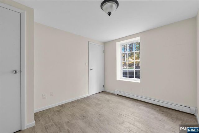 23 Pike Street, Alpine, NJ 07620