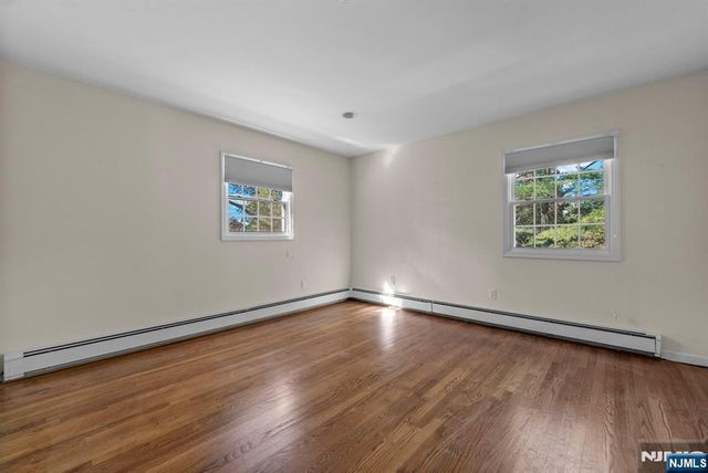 23 Pike Street, Alpine, NJ 07620