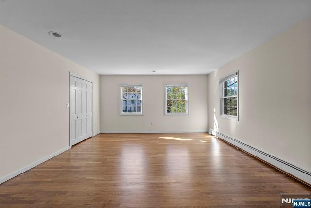 23 Pike Street, Alpine, NJ 07620