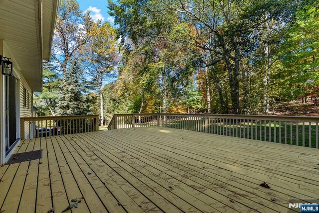 23 Pike Street, Alpine, NJ 07620