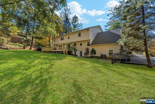 23 Pike Street, Alpine, NJ 07620