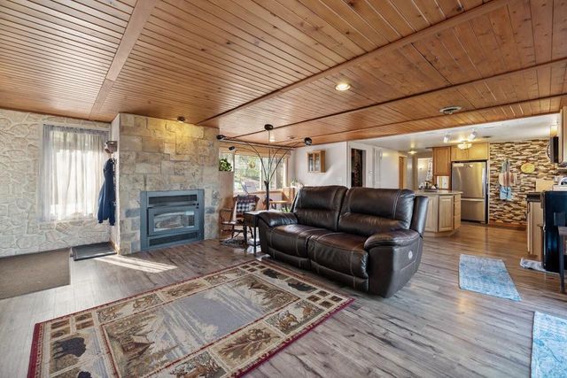 N4996 Butternut TRAIL, Juneau, WI 53039