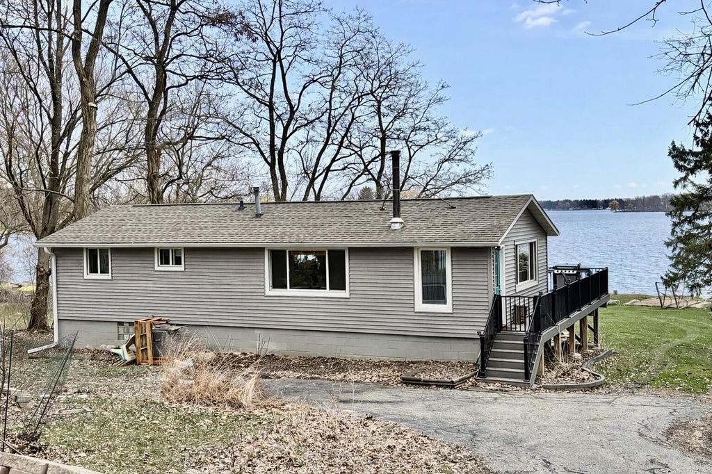 N4996 Butternut TRAIL, Juneau, WI 53039
