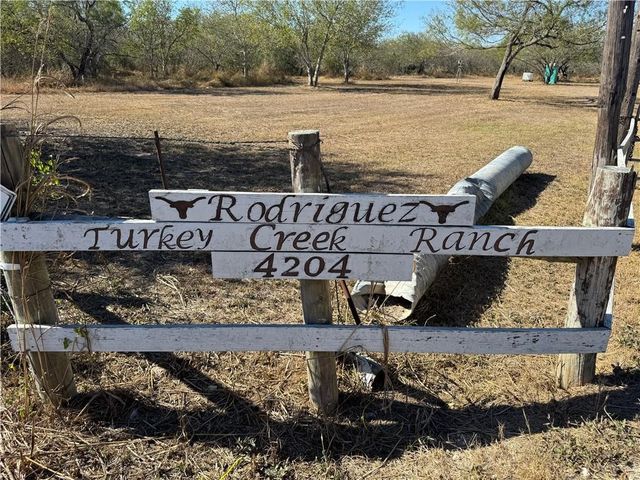 4204 County Road 308, Orange Grove, TX 78372