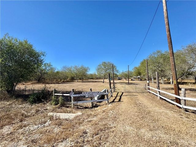 4204 County Road 308, Orange Grove, TX 78372