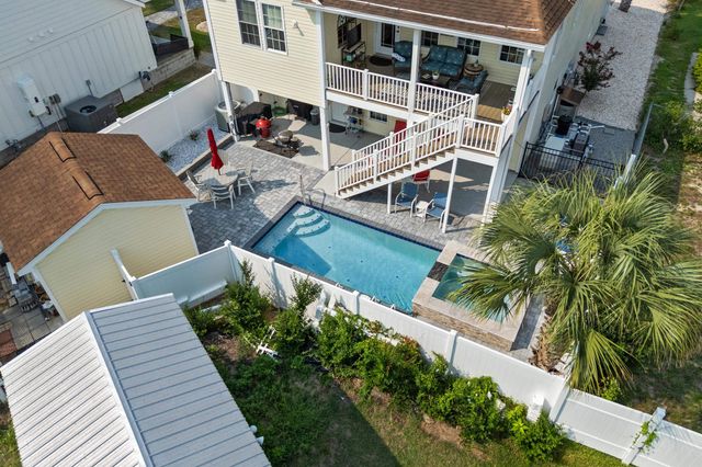 606 46th Ave. S, North Myrtle Beach, SC 29582