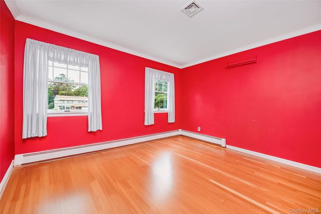 348 Middle Road, Bayport, NY 11705