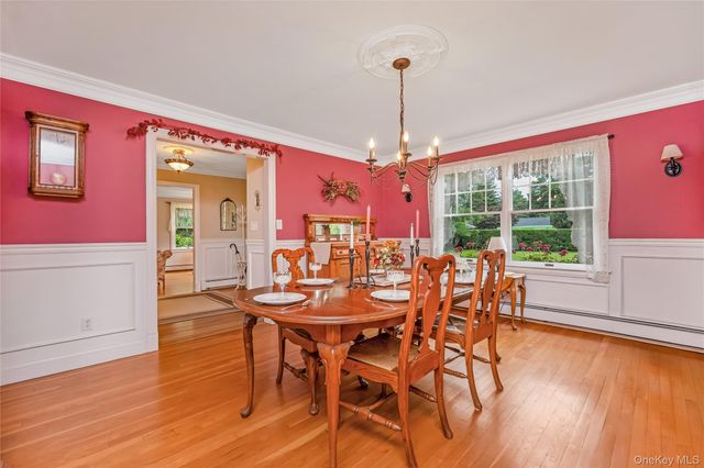 348 Middle Road, Bayport, NY 11705