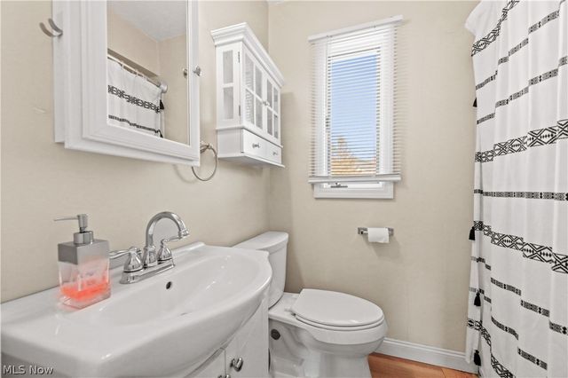 2851 8th Street, Cuyahoga Falls, OH 44221