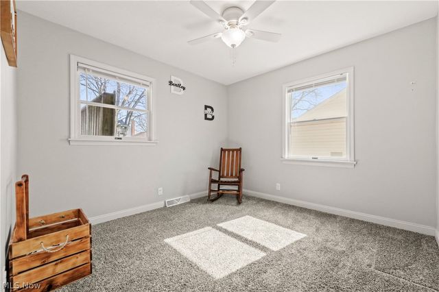 2851 8th Street, Cuyahoga Falls, OH 44221