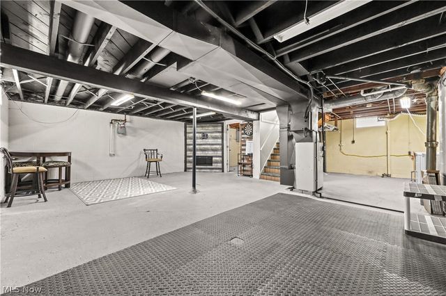 2851 8th Street, Cuyahoga Falls, OH 44221