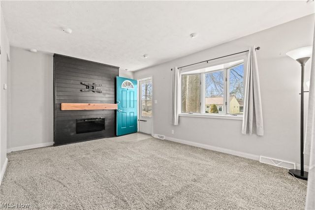 2851 8th Street, Cuyahoga Falls, OH 44221