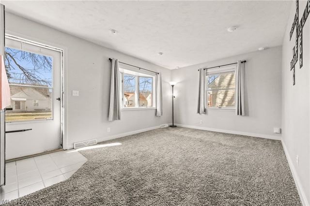 2851 8th Street, Cuyahoga Falls, OH 44221