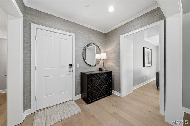 40 Brighton Way 1S, Clayton, MO 63105