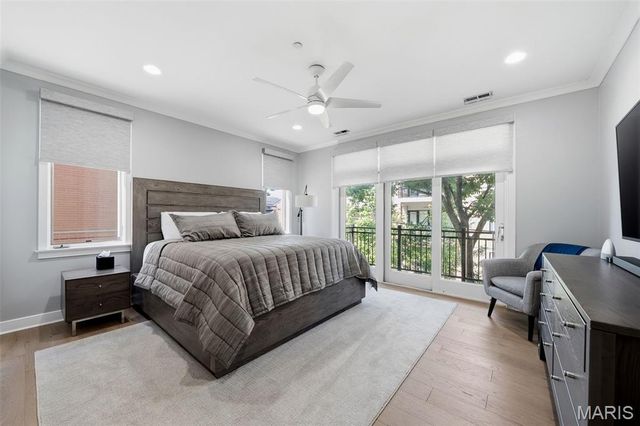 40 Brighton Way 1S, Clayton, MO 63105