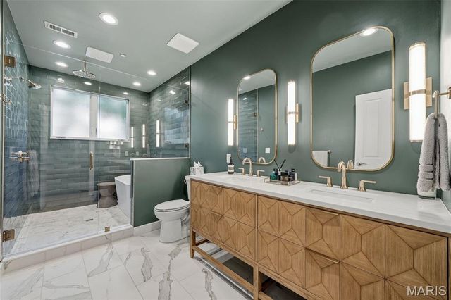 40 Brighton Way 1S, Clayton, MO 63105
