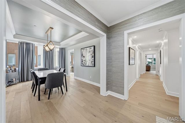 40 Brighton Way 1S, Clayton, MO 63105
